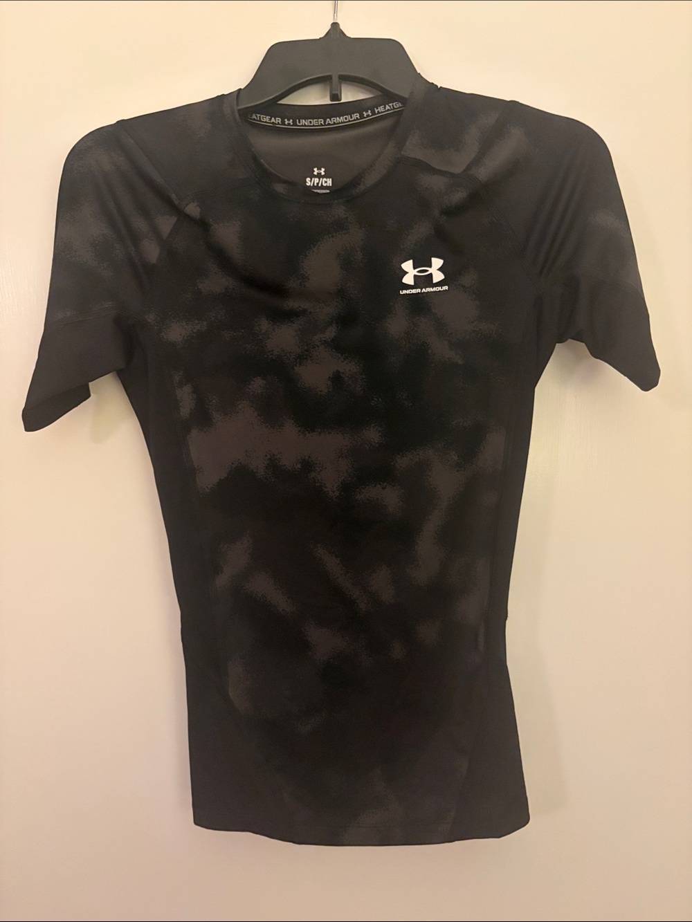 UA compression shirt men’s small Under Armour